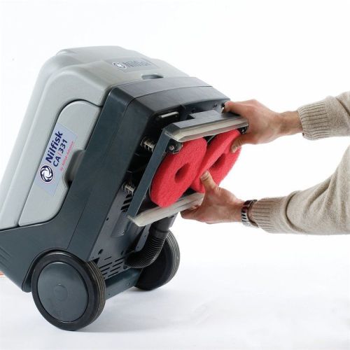 картинка Поломоечная машина Nilfisk CA 331 фото 4 картинка Поломоечная машина Nilfisk CA 331 фото 4