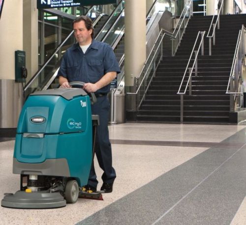 картинка Поломоечная машина Tennant T300 фото 8 картинка Поломоечная машина Tennant T300 фото 8