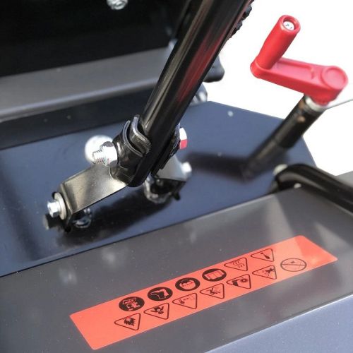 картинка Бензиновая подметальная машина EVOline SWG620-160 фото 9 картинка Бензиновая подметальная машина EVOline SWG620-160 фото 9