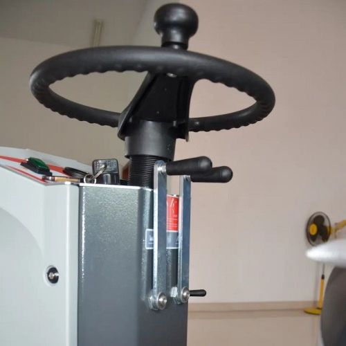 картинка Поломоечная машина Bennett Hussar H860B фото 7 картинка Поломоечная машина Bennett Hussar H860B фото 7